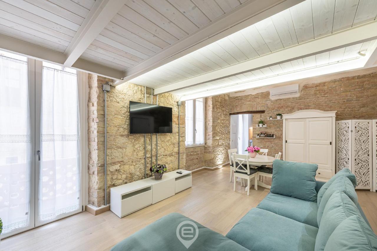 Adriana'S New Loft Lägenhet Cagliari Exteriör bild